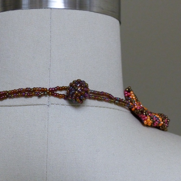 seed bead necklace - Picture 2 of 3